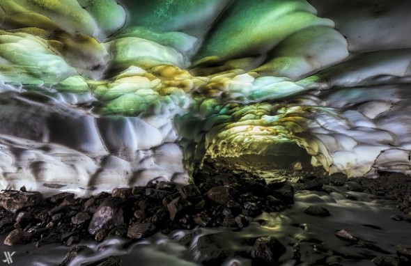 Caverna de gelo, Rússia