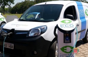 Carro Eco-Elétrico de Curitiba